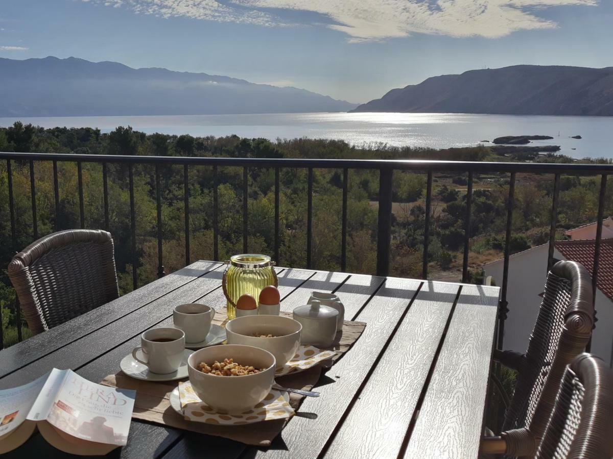 Haus Mit Meerblick Лопар Экстерьер фото